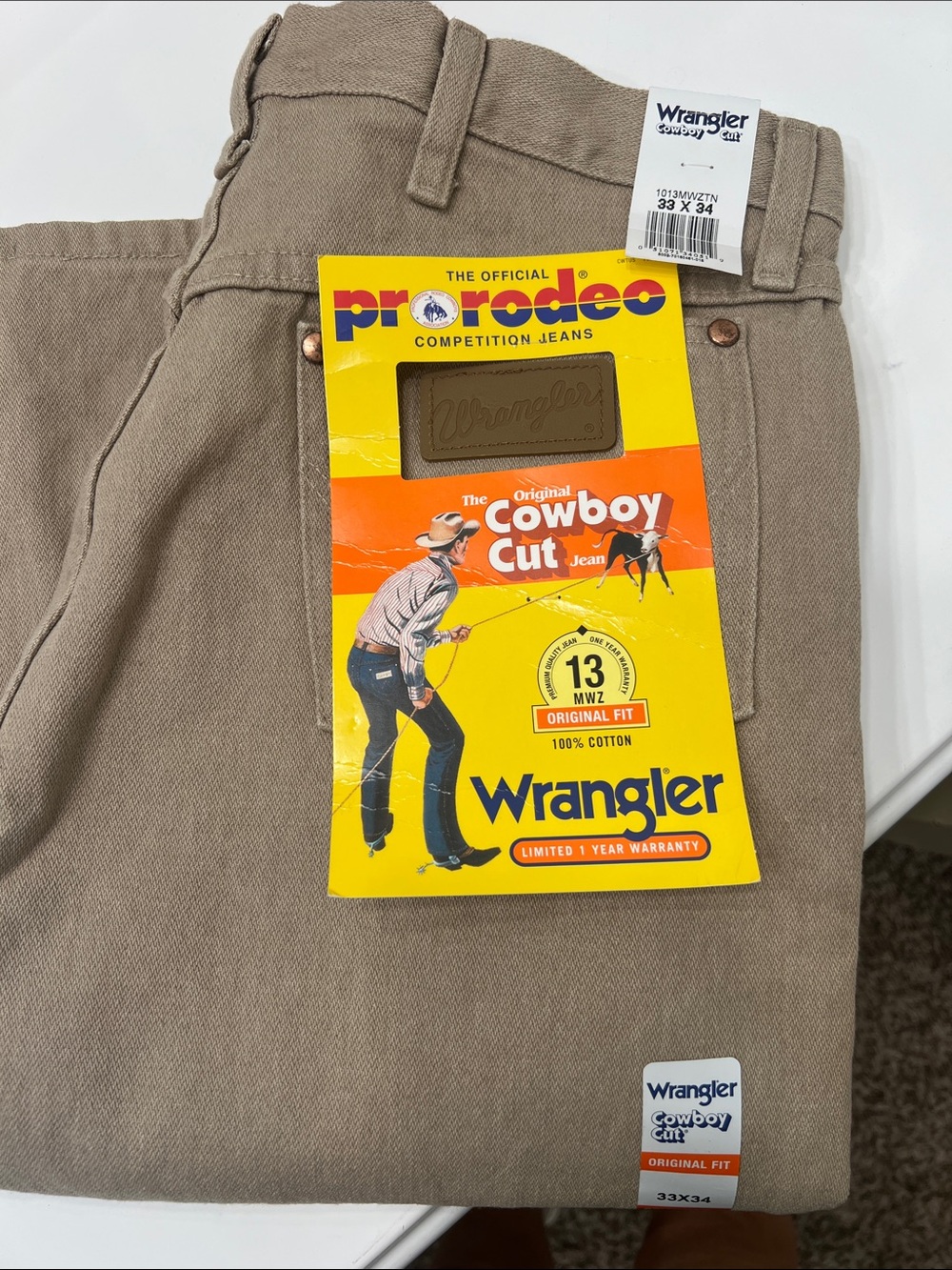 Wrangler Men's Chinos in Khaki Tan